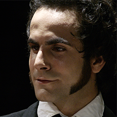 Raúl Capote – Bolívar, maquillaje escénico